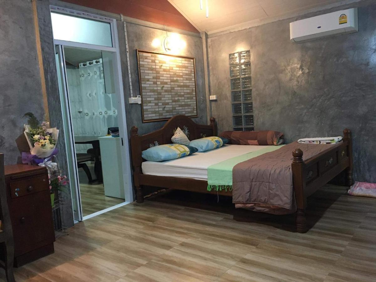 Baan Thabthong Homestay Ban Pak Nam  Экстерьер фото