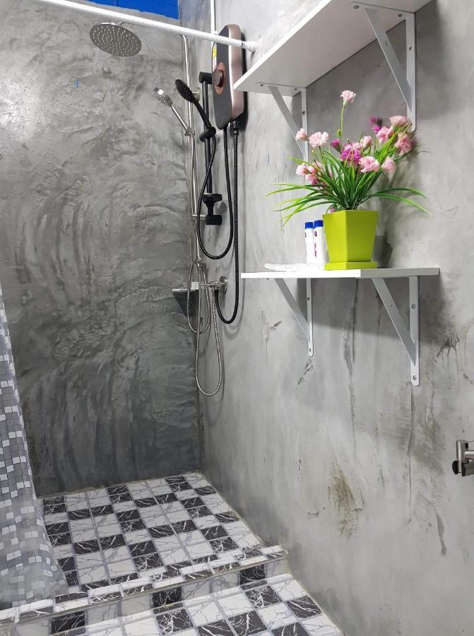 Baan Thabthong Homestay Ban Pak Nam  Экстерьер фото