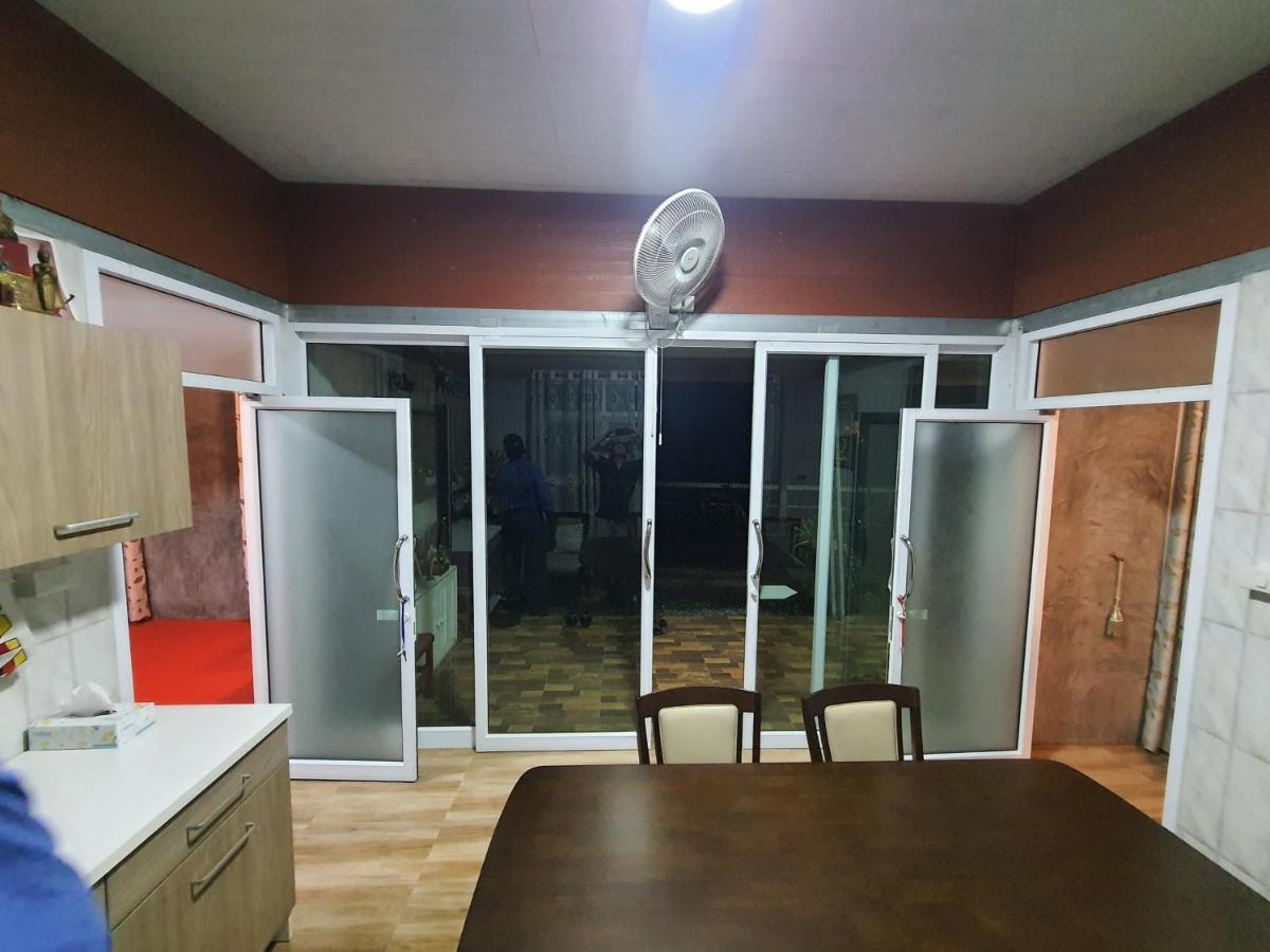 Baan Thabthong Homestay Ban Pak Nam  Экстерьер фото