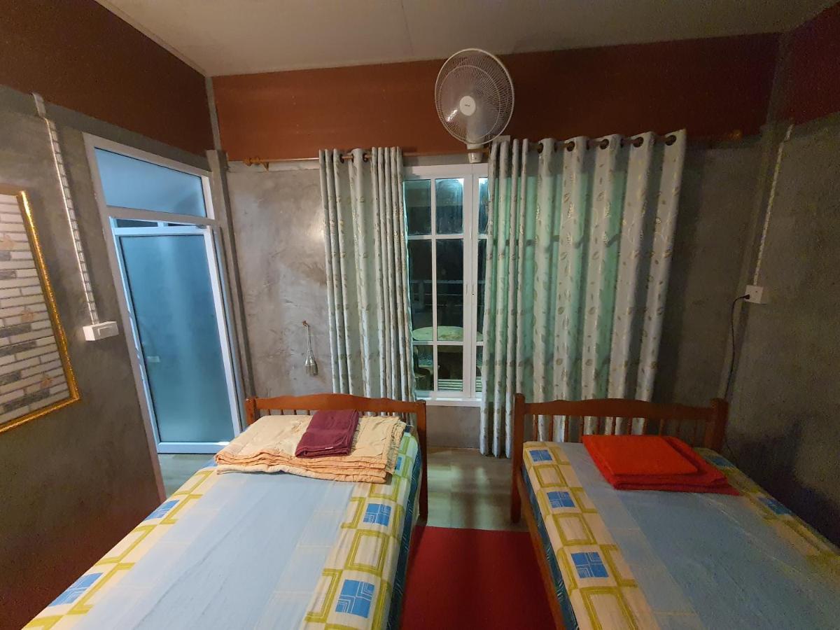 Baan Thabthong Homestay Ban Pak Nam  Экстерьер фото